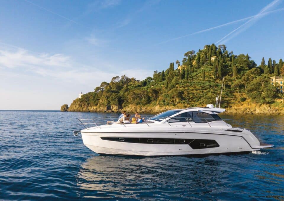 day-charter-yacht-rental-m-y-azimut-atlantis-45