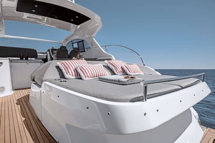 day-charter-yacht-rental-m-y-azimut-atlantis-45
