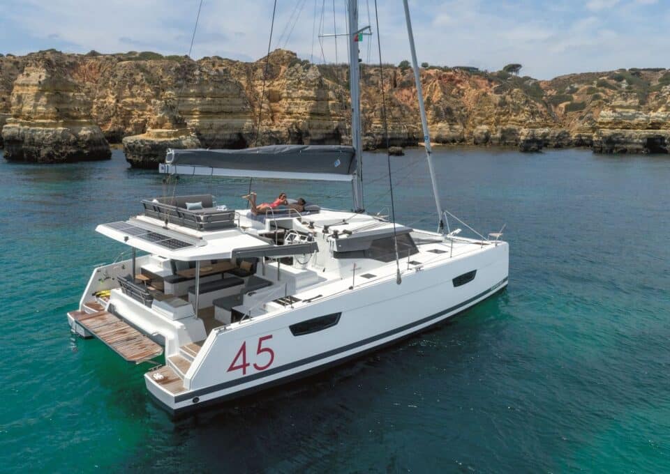 day-charter-catamaran-rental-sy-elba-45