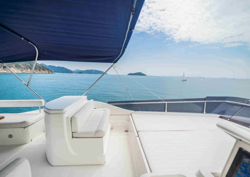 day-charter-yacht-rental-m-y-Ferretti-650