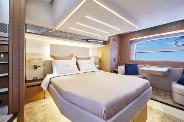day-charter-yacht-rental-m-y-prestige-590