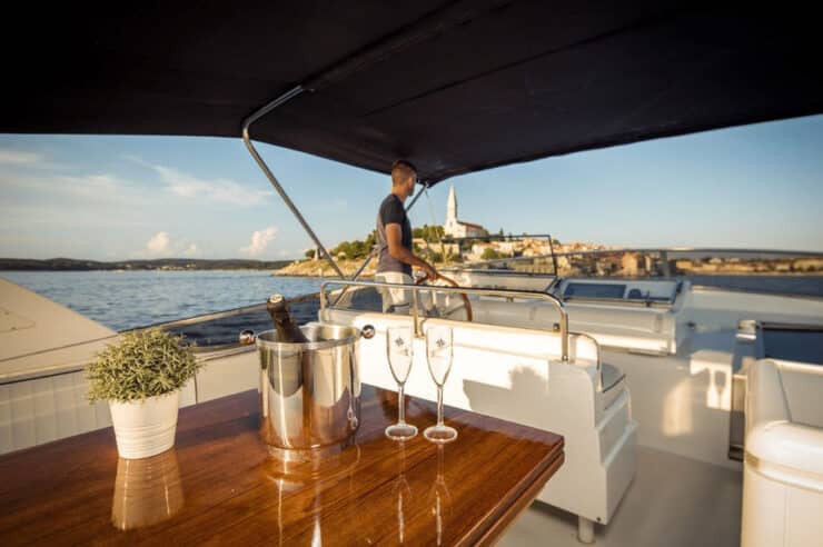 day-charter-yacht-rental-sanlorenzo-72