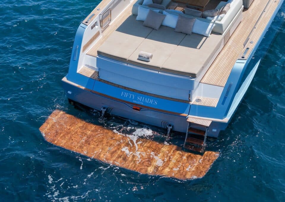 day-charter-yacht-rental-m-y-pardo-50-blue