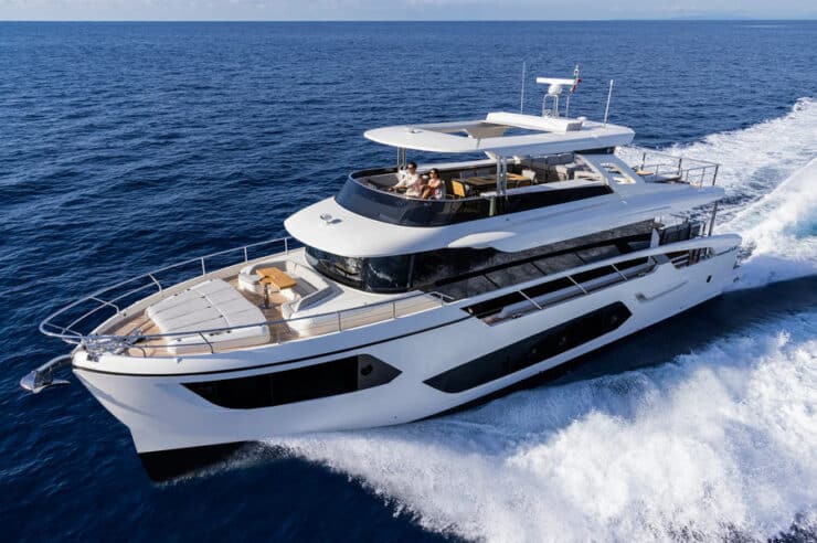 yacht-charter-M-Y-AZUR