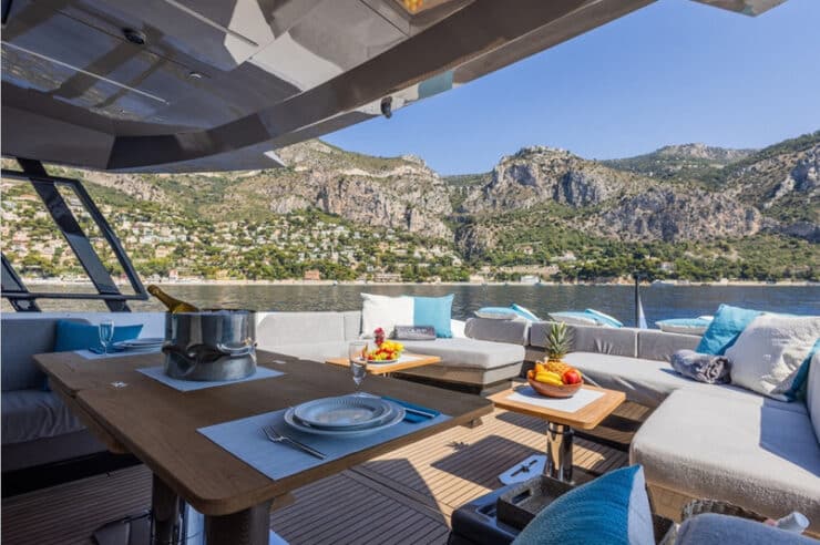 yacht-charter-M-Y-CARP